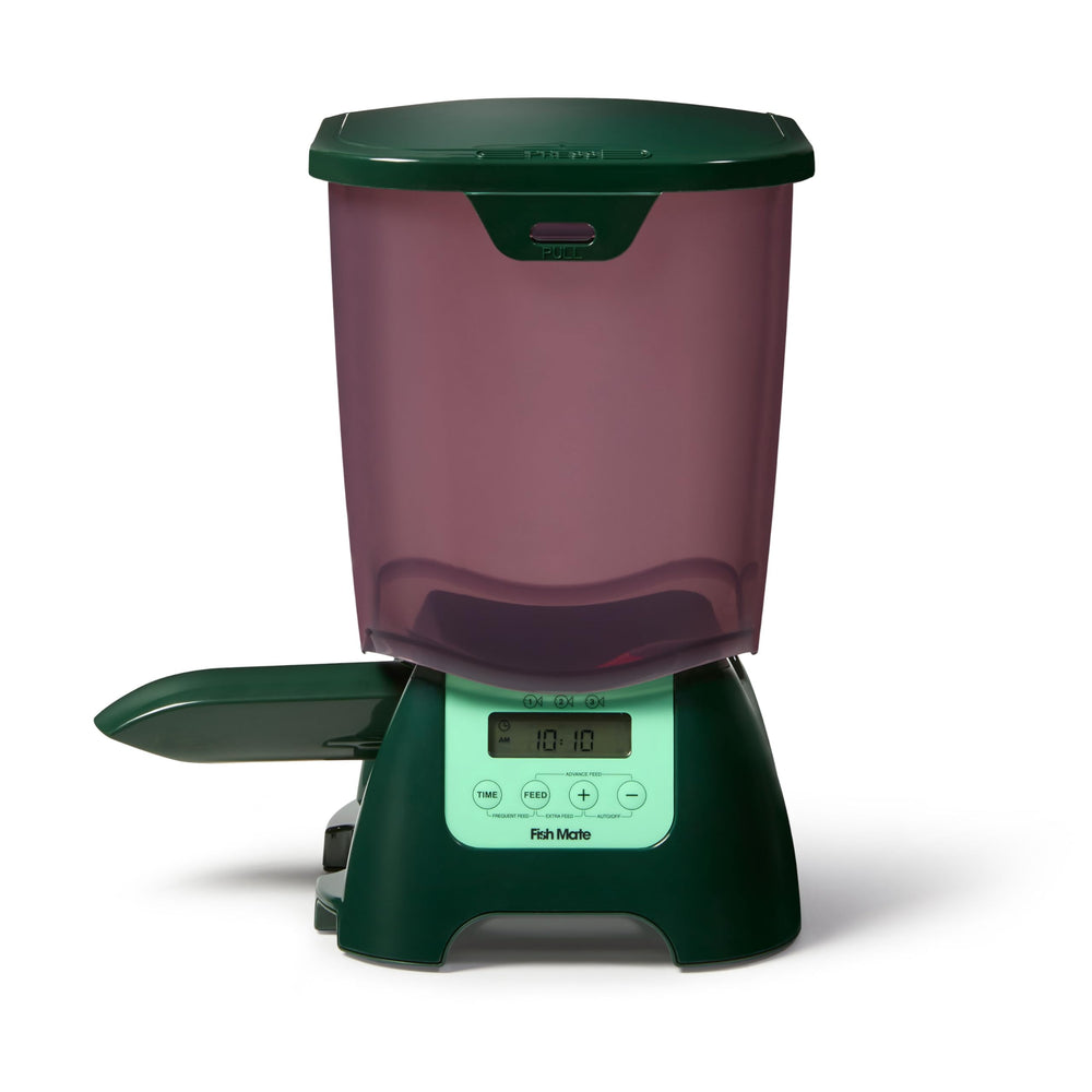 Fish Mate P7000 portion-control dial helps tailor feeding amounts.