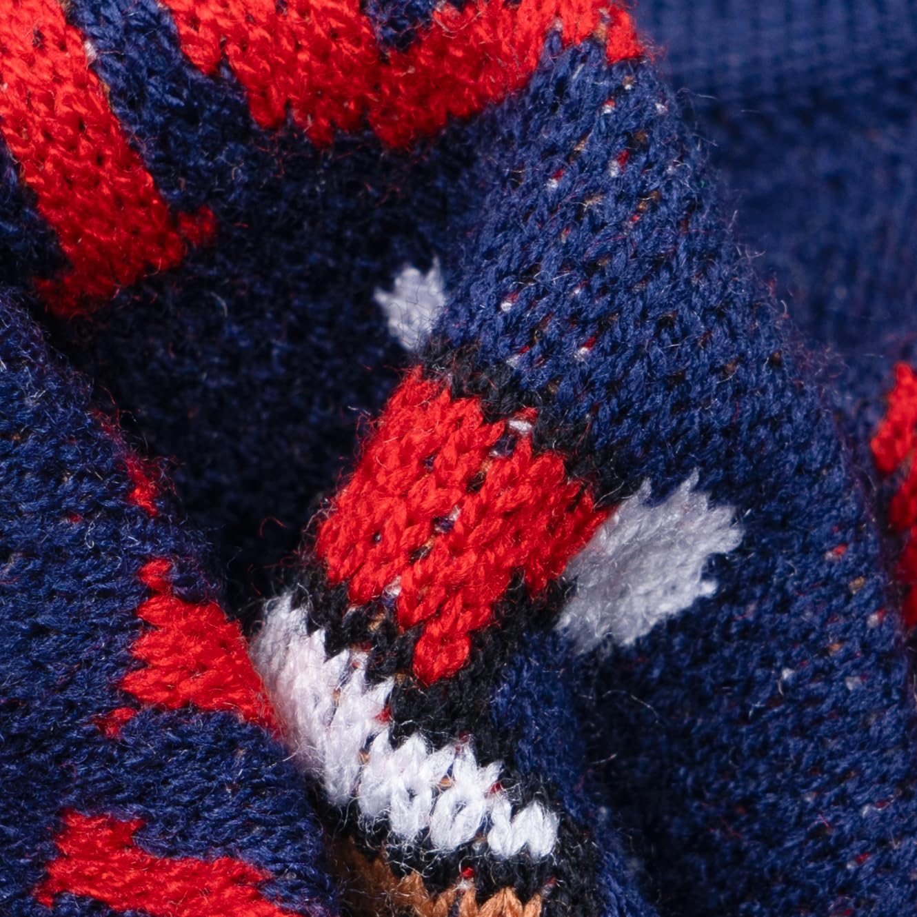 Fitwarm Angora-wool blend texture close-up for soft warmth.