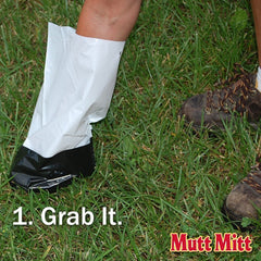 FLEXI Mutt Mitt has a 1 quart pouch for ample waste capacity.