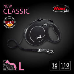FLEXI New Classic Tape Leash demonstrates one-hand brake and pause controls for easy use