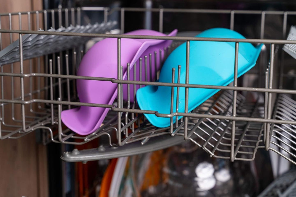 Fluff Trough silicone-insert-bowl shows removable, food-safe functionality for easy cleaning