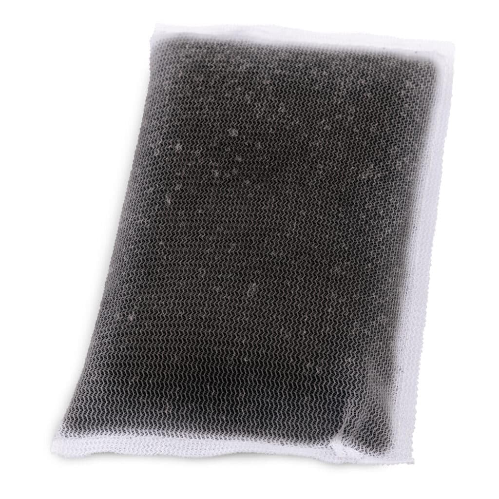 Fluval AC50 insert 3-pack closeup showing replacement media for clear water.