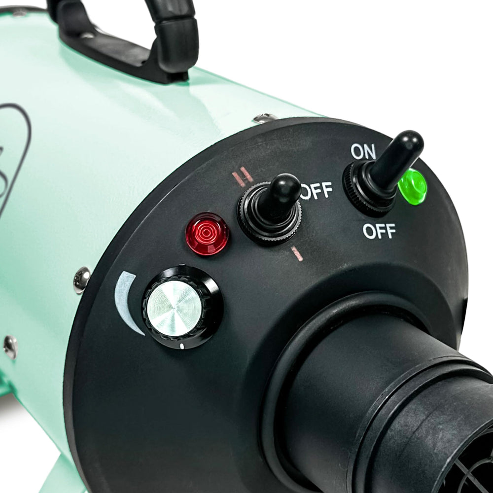 Flying Pig High Velocity Dryer mint flat nozzle enables precise coat finish