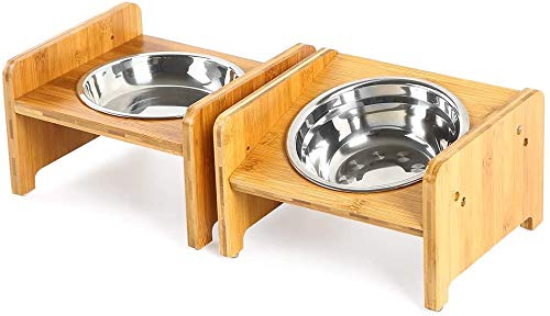 FOREYY anti-slip bowl insets reduce movement and clatter while pets eat.