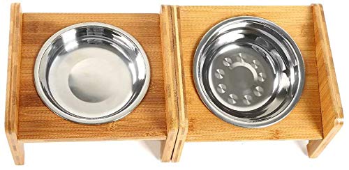 FOREYY floor-protection and stability features safeguard floors during pet meals.