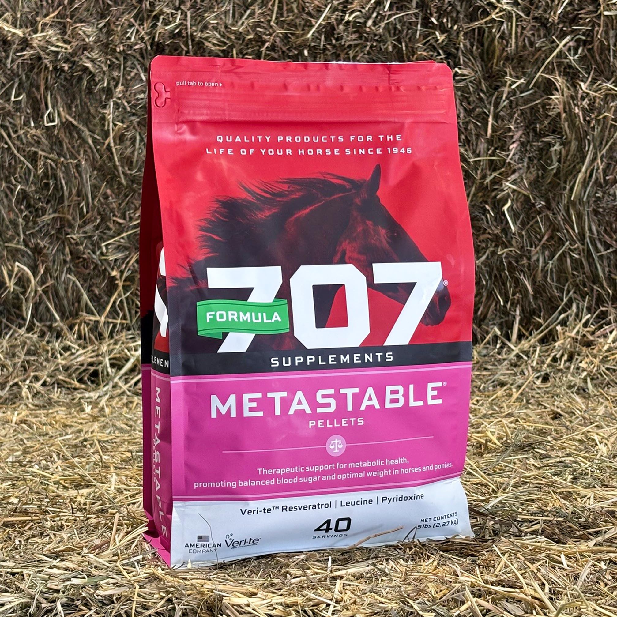 Formula 707 MetaStable pellets in horse diet, suitable for typical feed mixes.