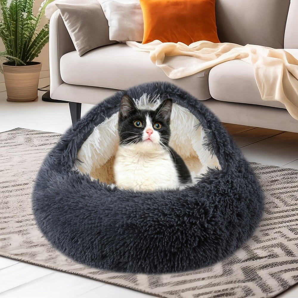 FORMYCATIE cat-bed-non-slip-bottom keeps bed stable on slick floors.