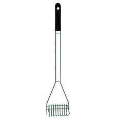 Four Paws Wee-Wee Scooper rake-action for fast grass cleanup
