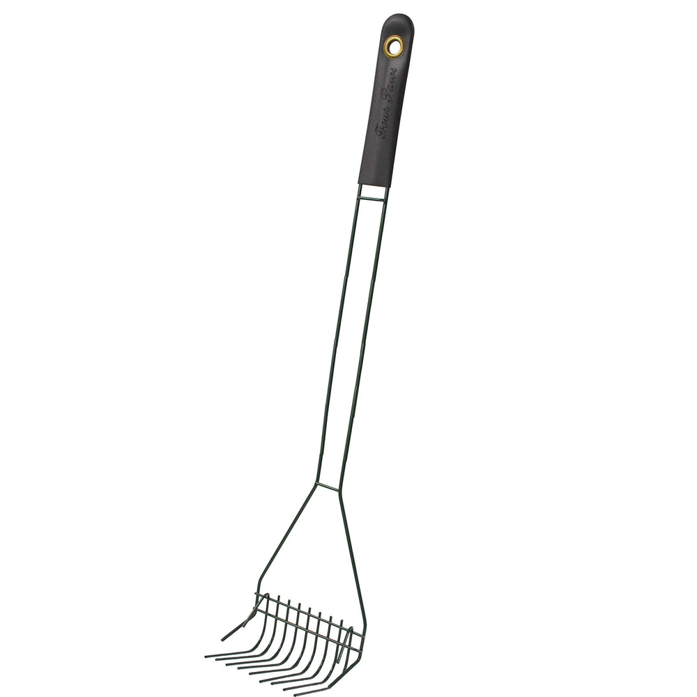 Four Paws Wee-Wee Scooper rubber-grip handle for comfortable use