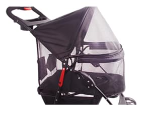 FOURPAW high-strength mesh creates a breathable, sturdy enclosure for outings.
