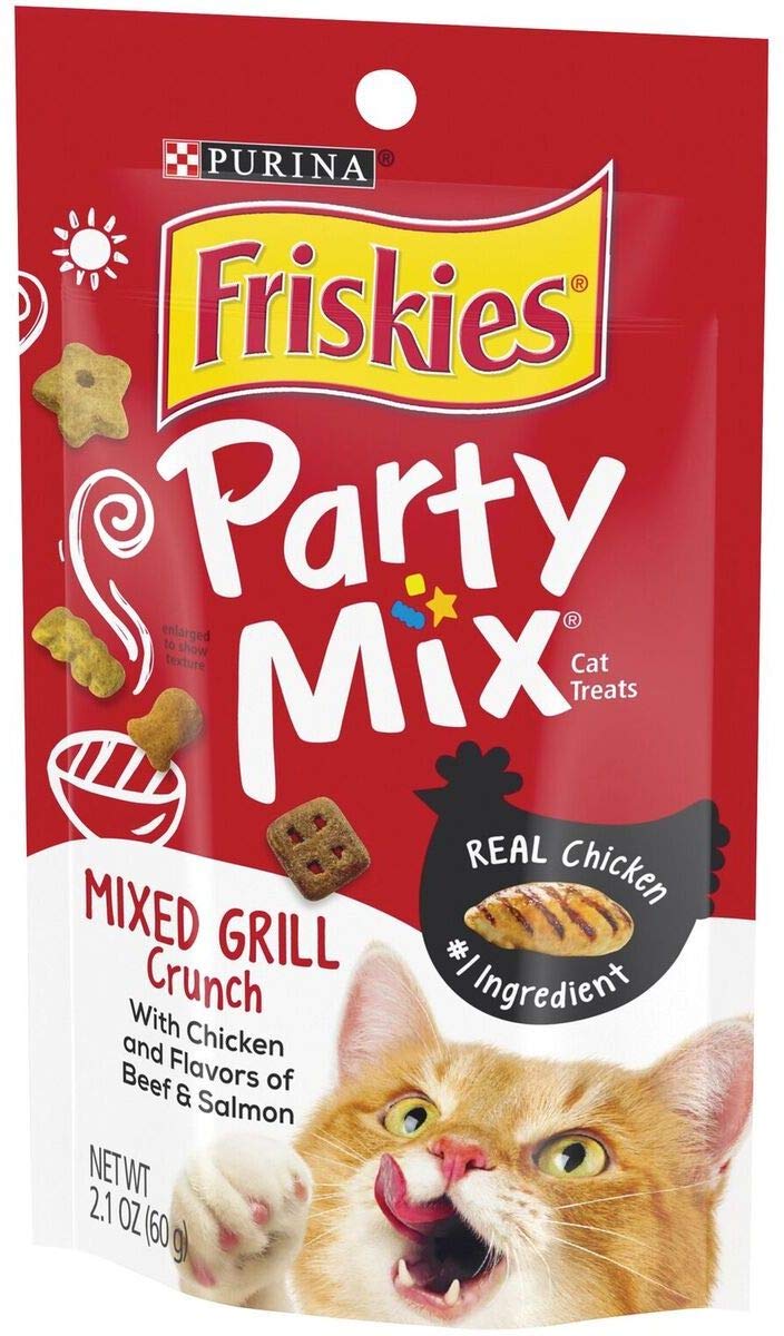 Friskies Party Mix beef grill crunch treats close-up for daily snacking