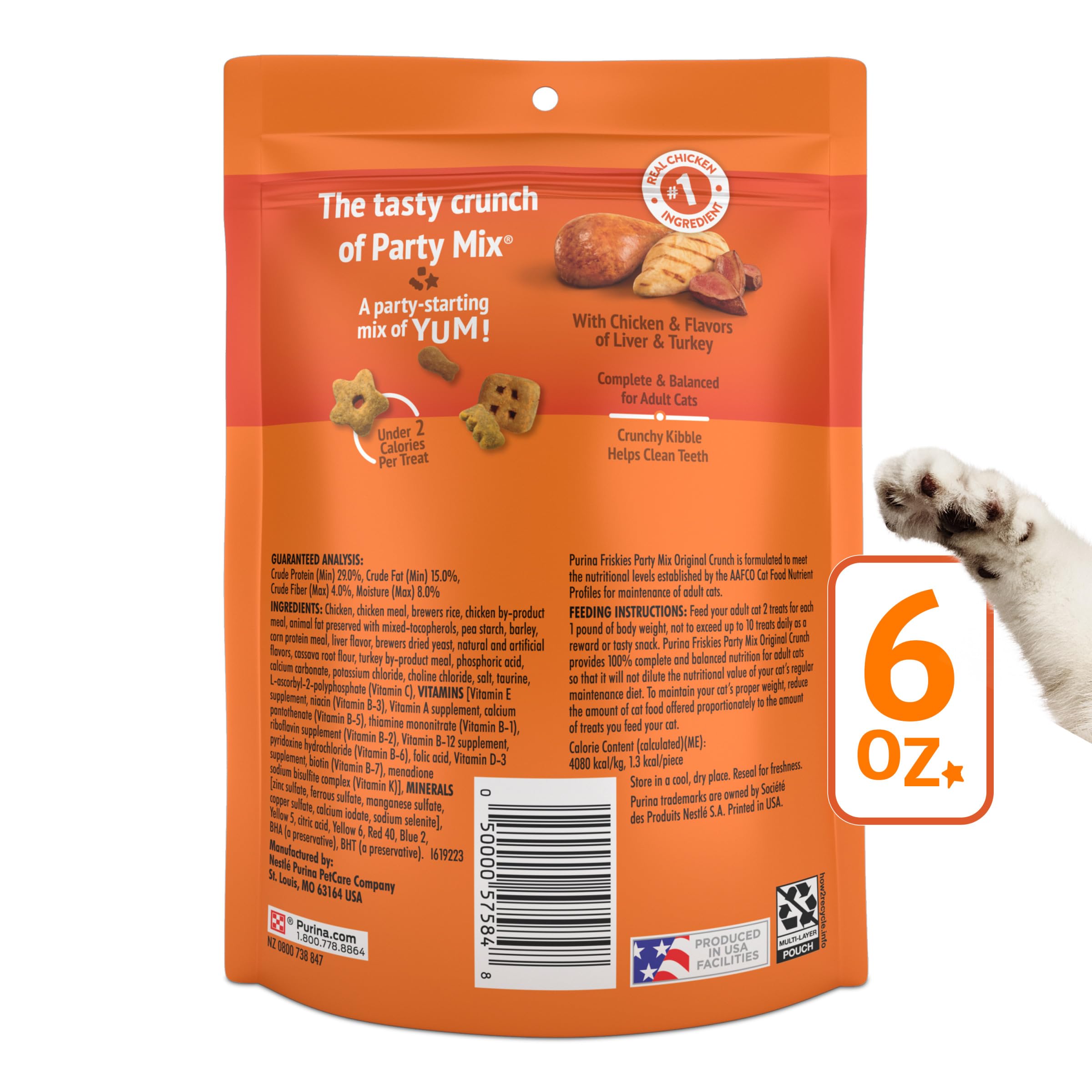 Friskies teeth-crunch-demo illustrating crunchy texture for reward-time snacking.