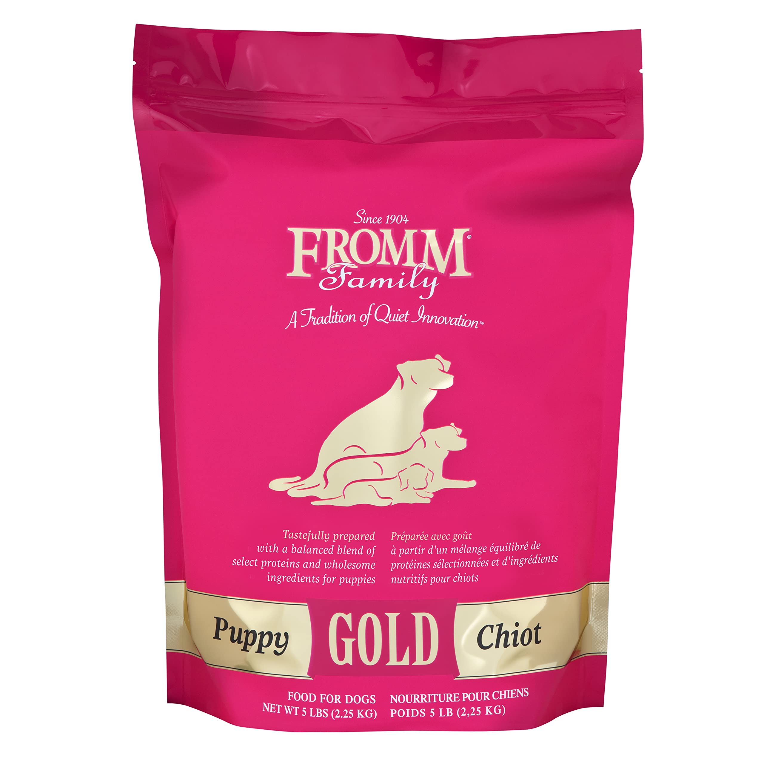 Fromm Puppy Gold chicken-kibble close-up highlighting protein-rich bites for growing puppies.