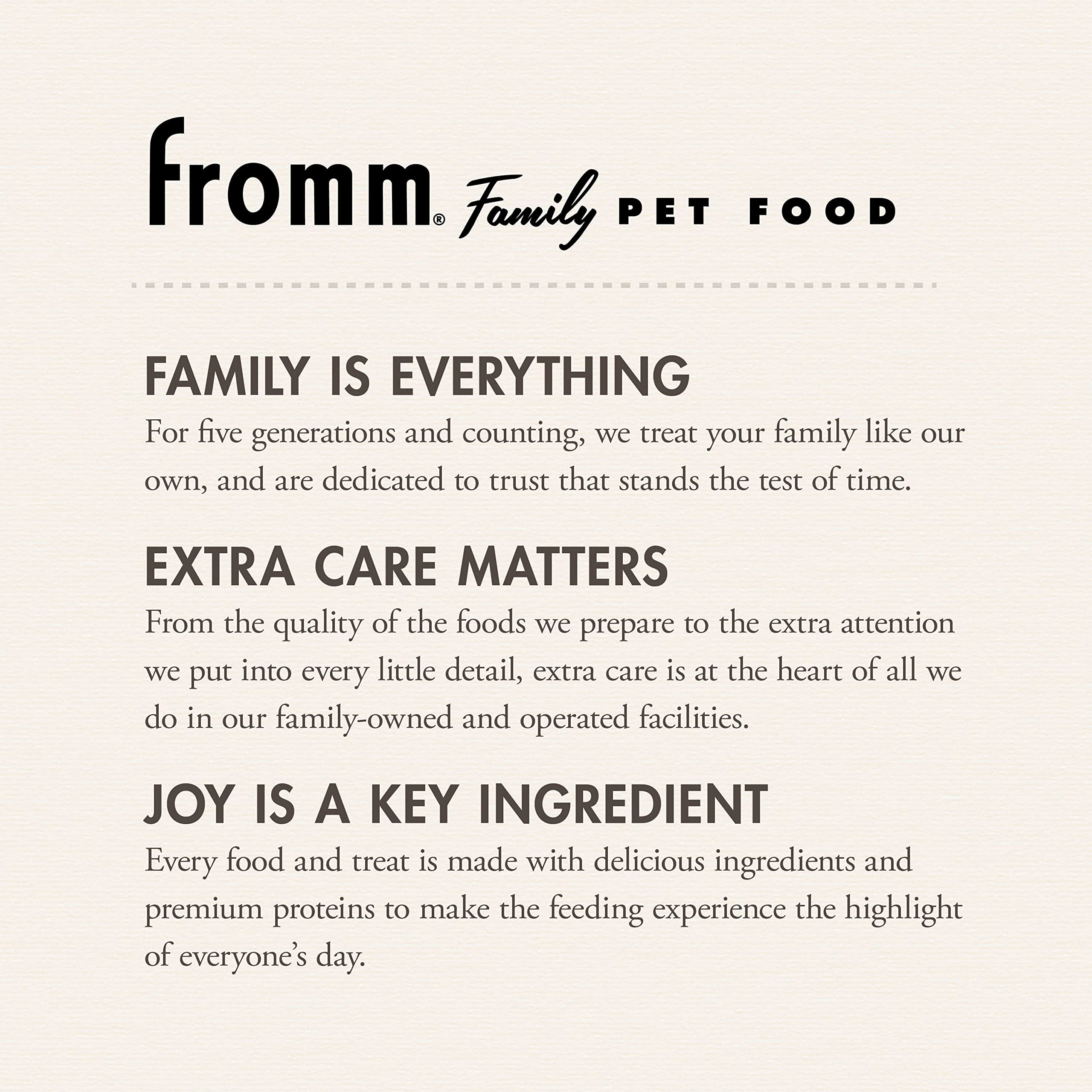 Fromm PurrSnackitty textura masticable, experiencia de snack agradable.