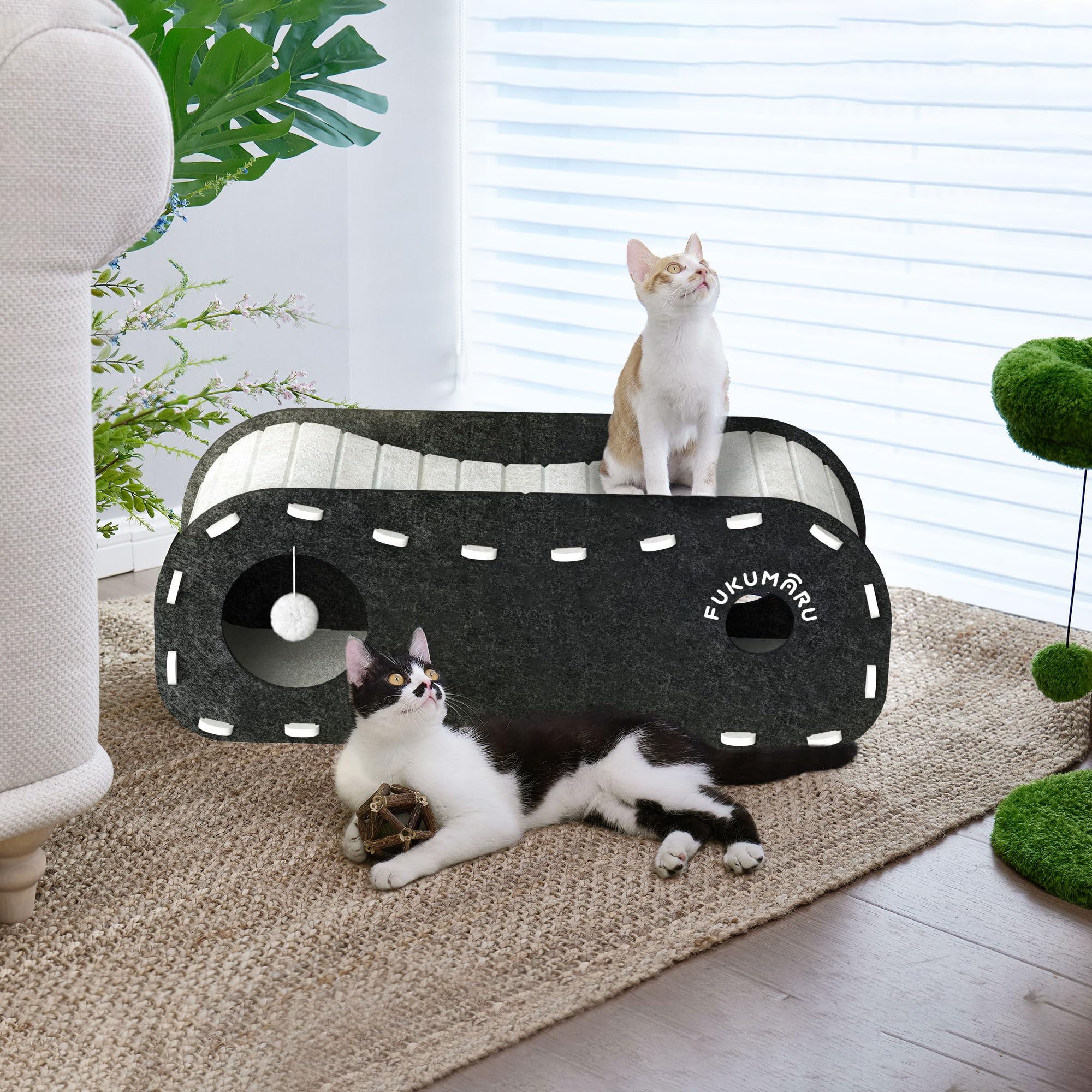 FUKUMARU cat bed easy cleaning promises simple maintenance with stickers and vacuum