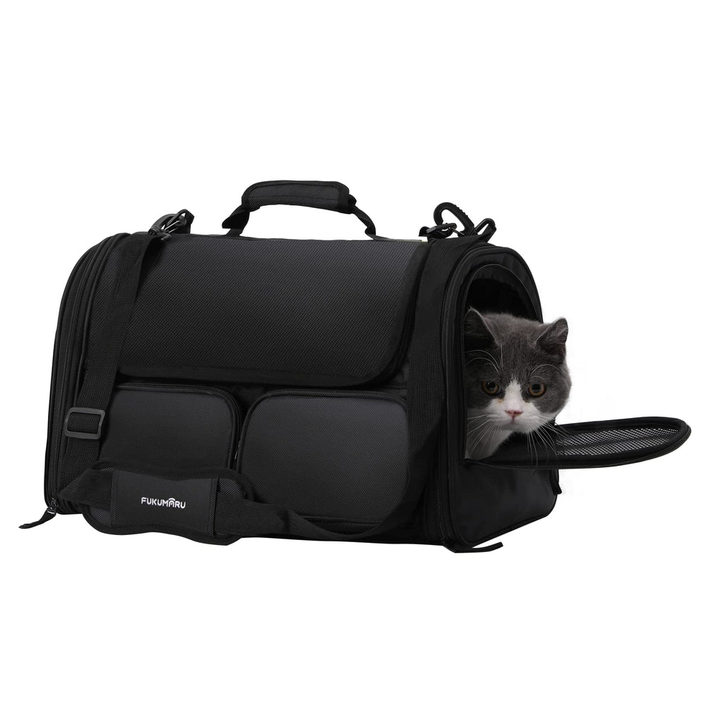 FUKUMARU cat carrier measuring guidelines help pick the right size.