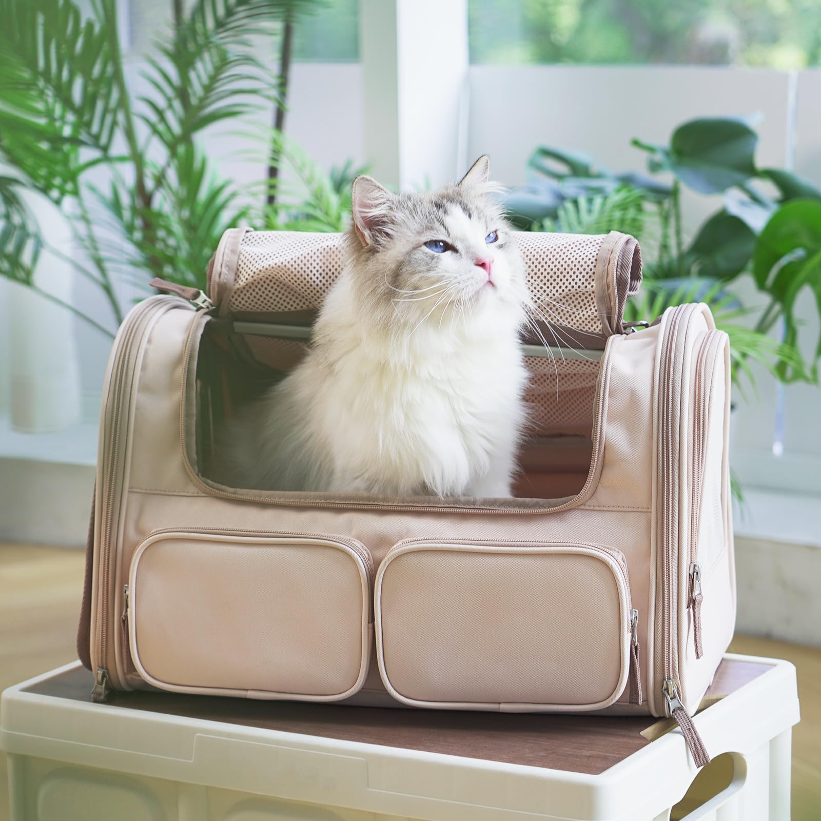 FUKUMARU cat carrier storage pockets help organize essentials on the go