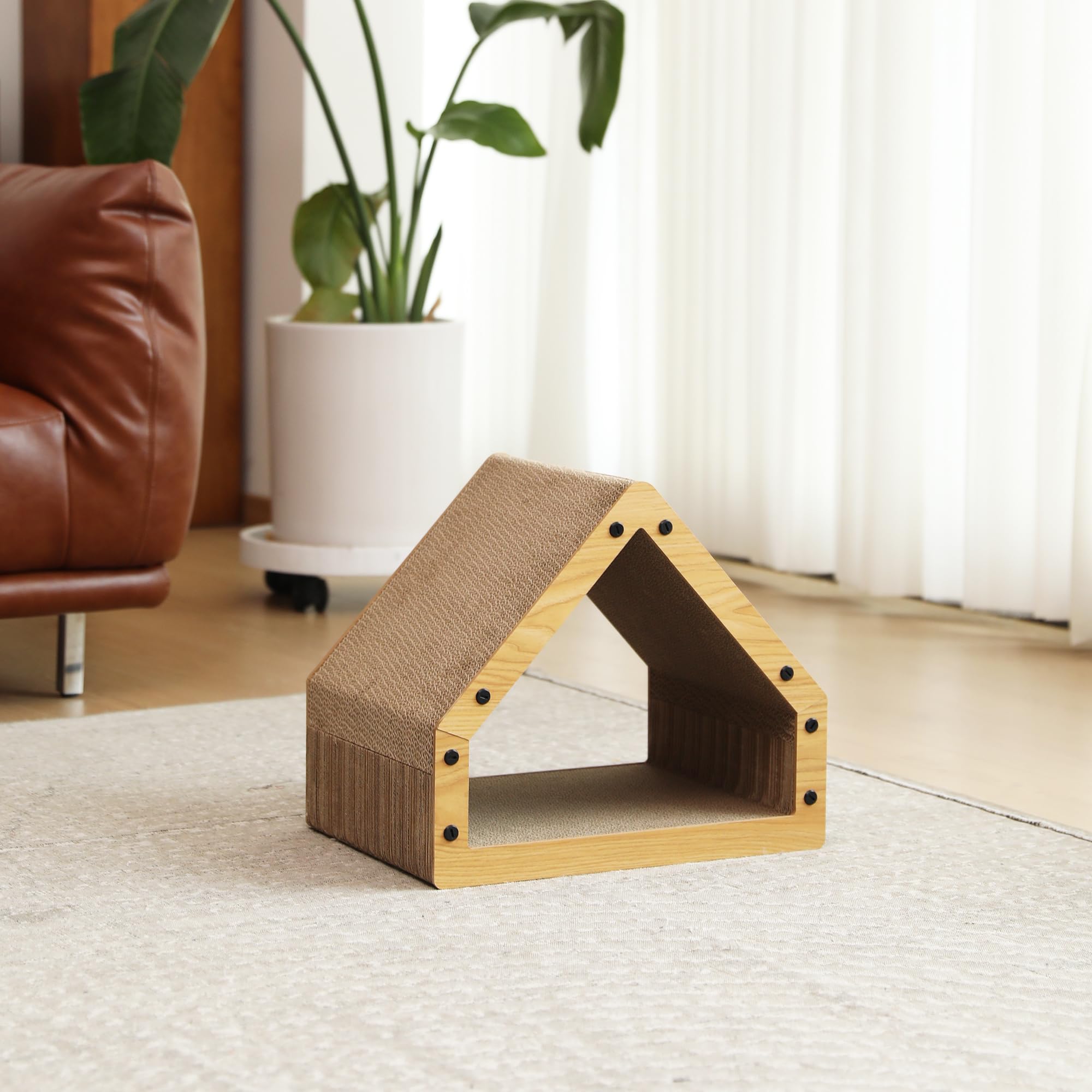 FUKUMARU cat scratcher house made from eco-friendly materials