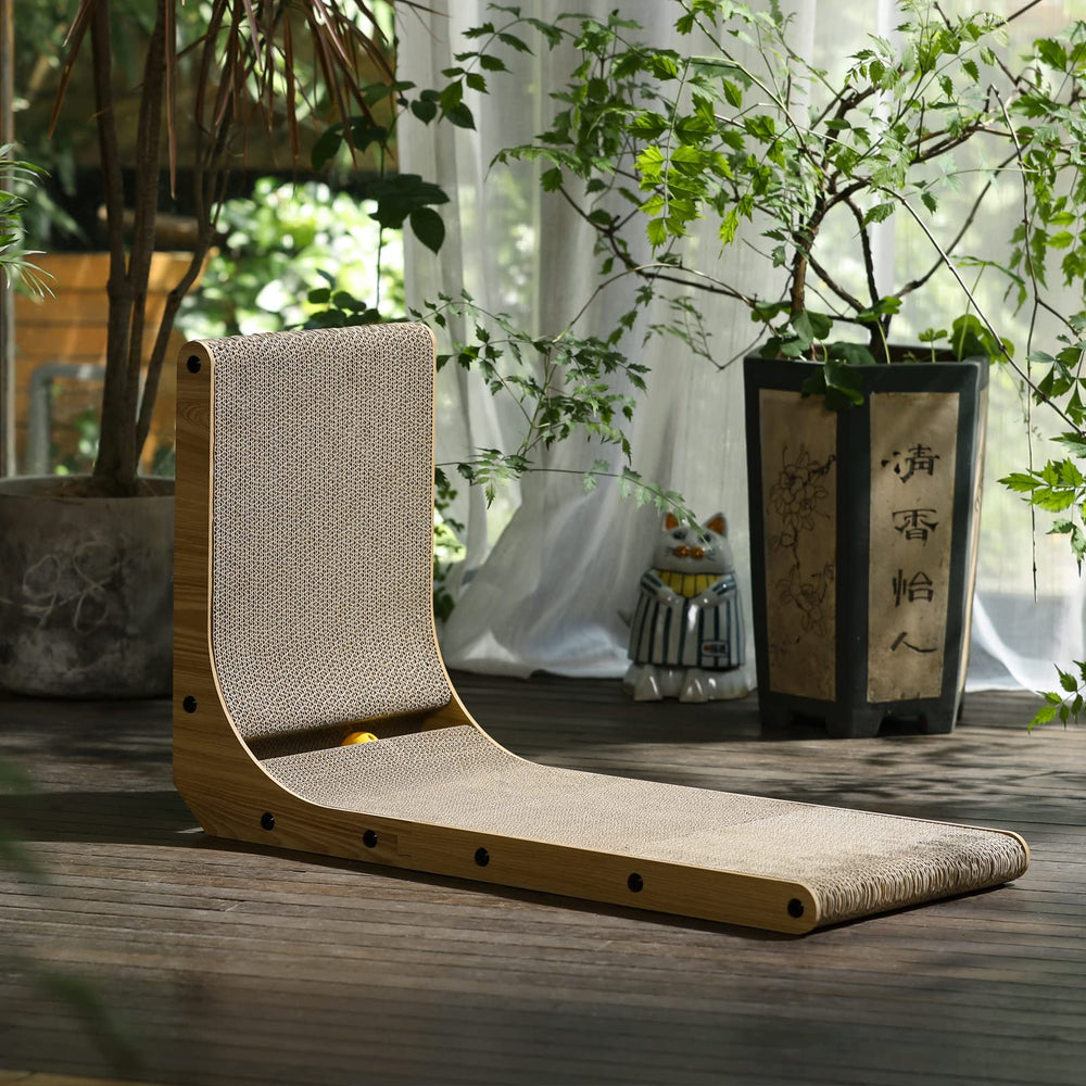 FUKUMARU cat scratcher large size suited for adult indoor cats.