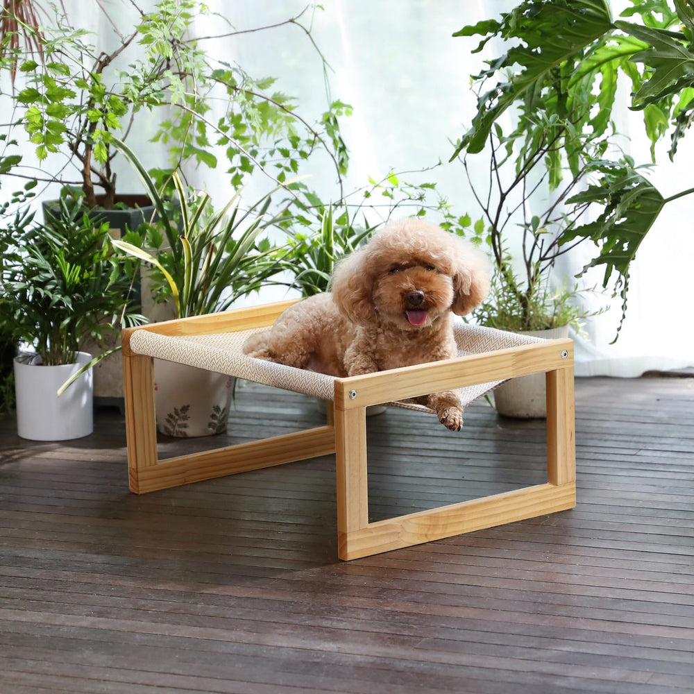 FUKUMARU space-saving wooden-frame design fits any room.