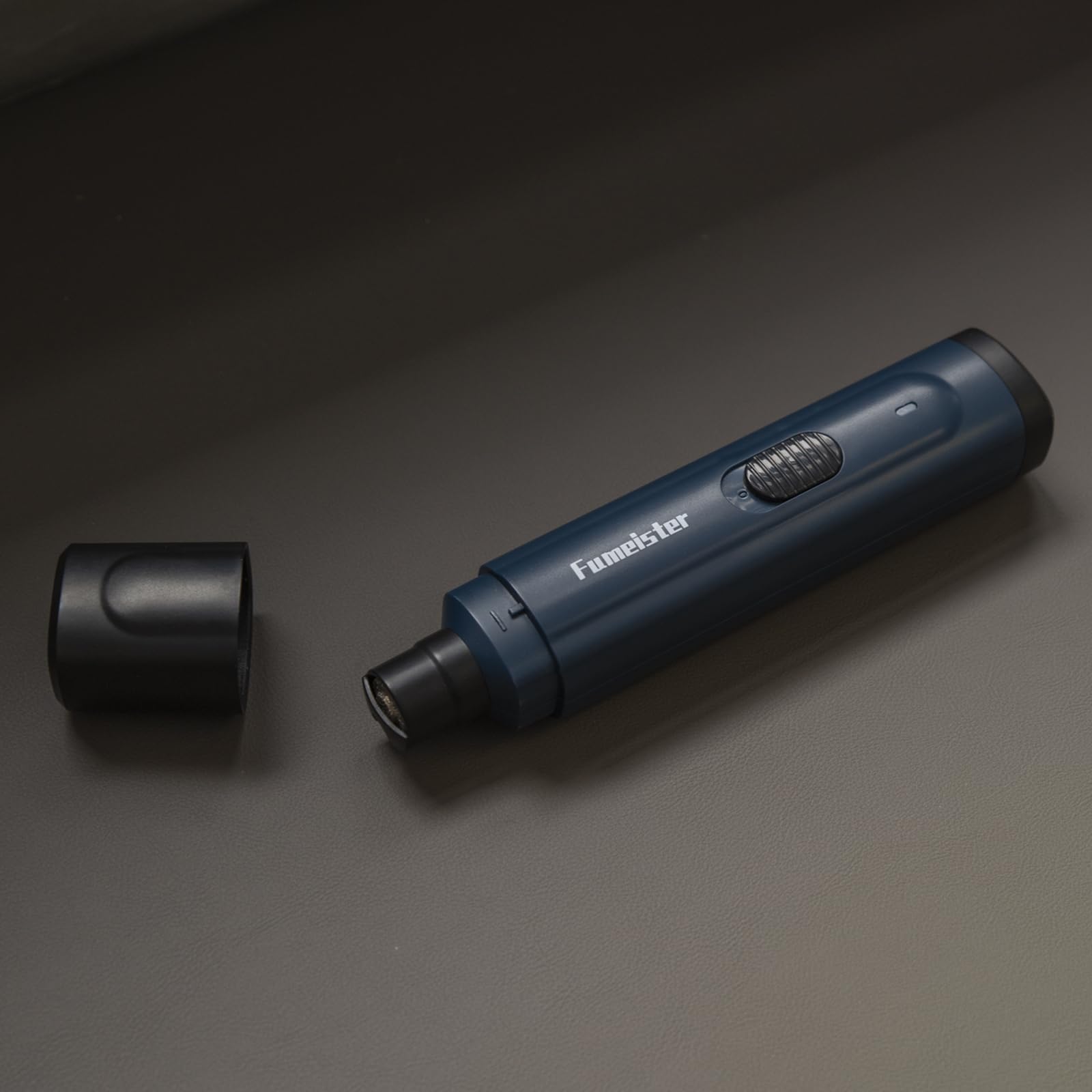 Fumeister ergonomic lightweight design fits comfortably for at-home grooming