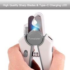 Fumeister ergonomic non-slip grip provides comfortable trimming sessions