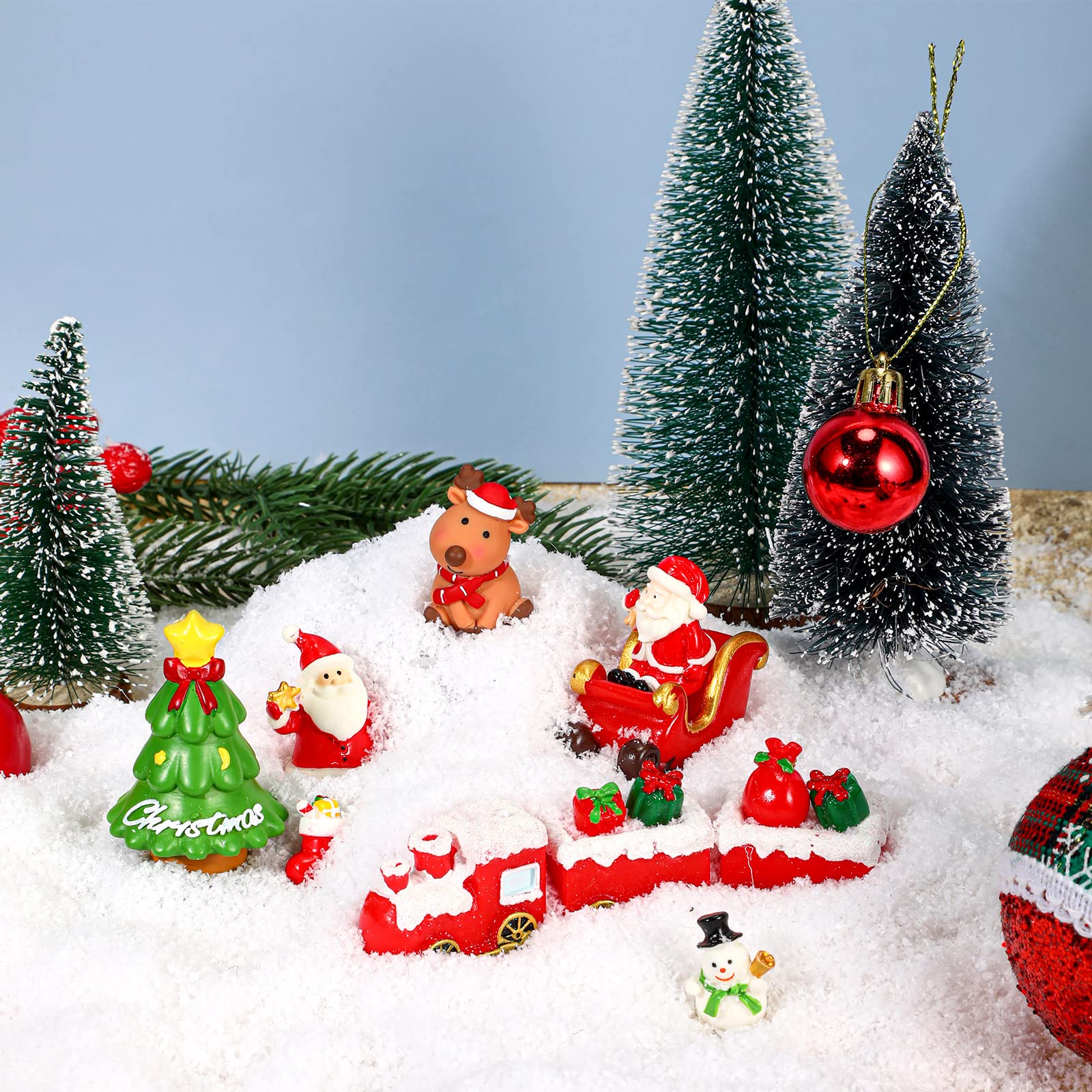 Fumete sleigh decor creates festive motion and storytelling in your aquarium.