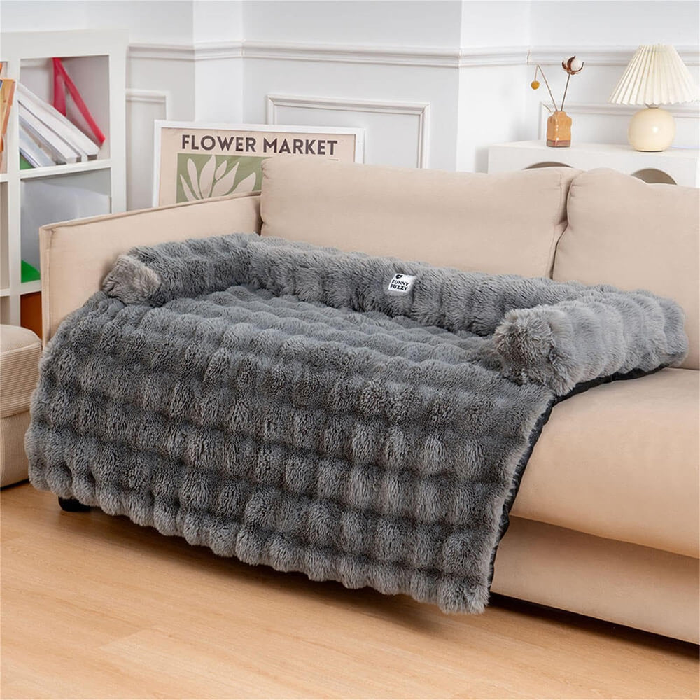 Funny Fuzzy size-fit-dogs-cats-grey accommodates pets of various sizes.