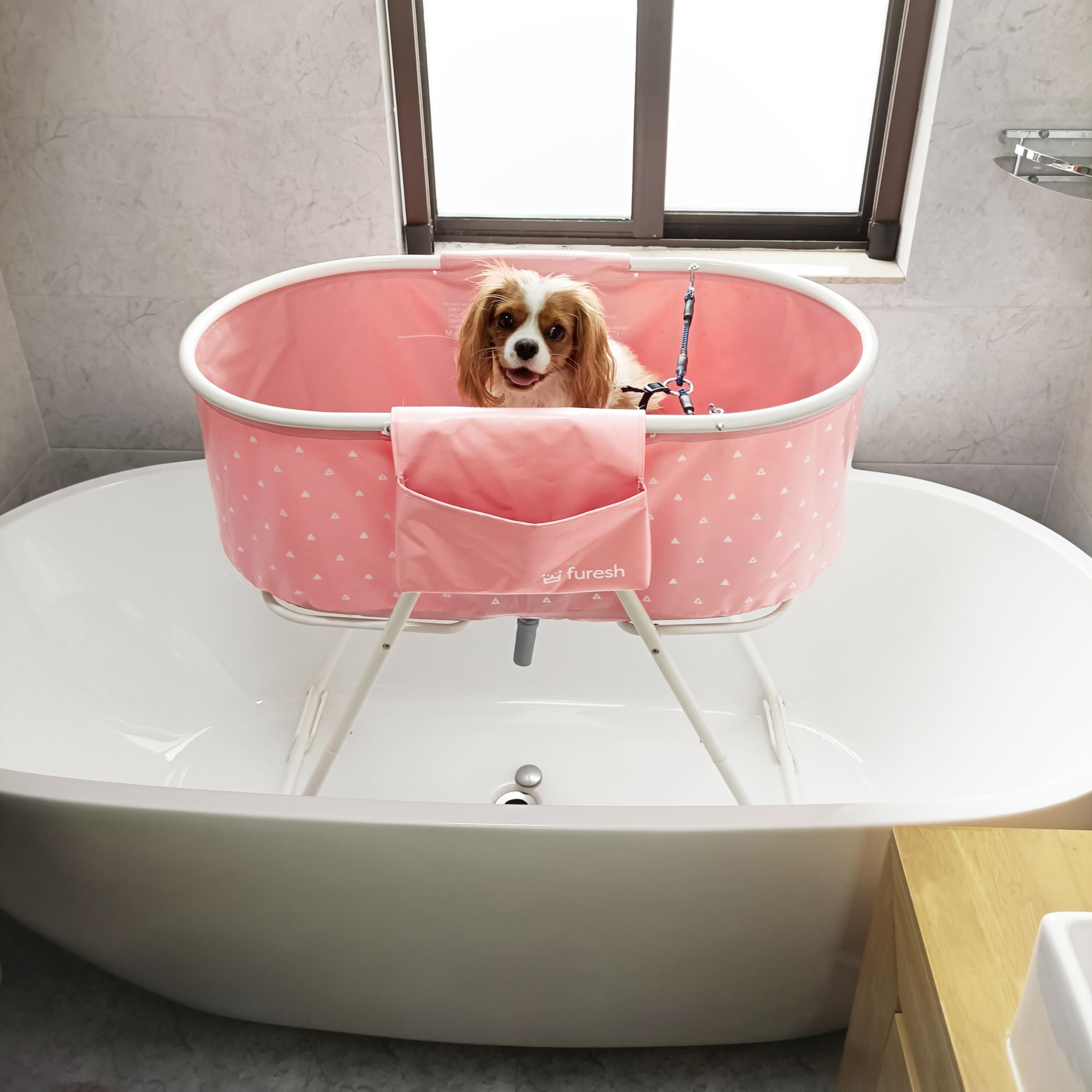Furesh Little Dipper dimensions enable spacious bath for small to medium pets.
