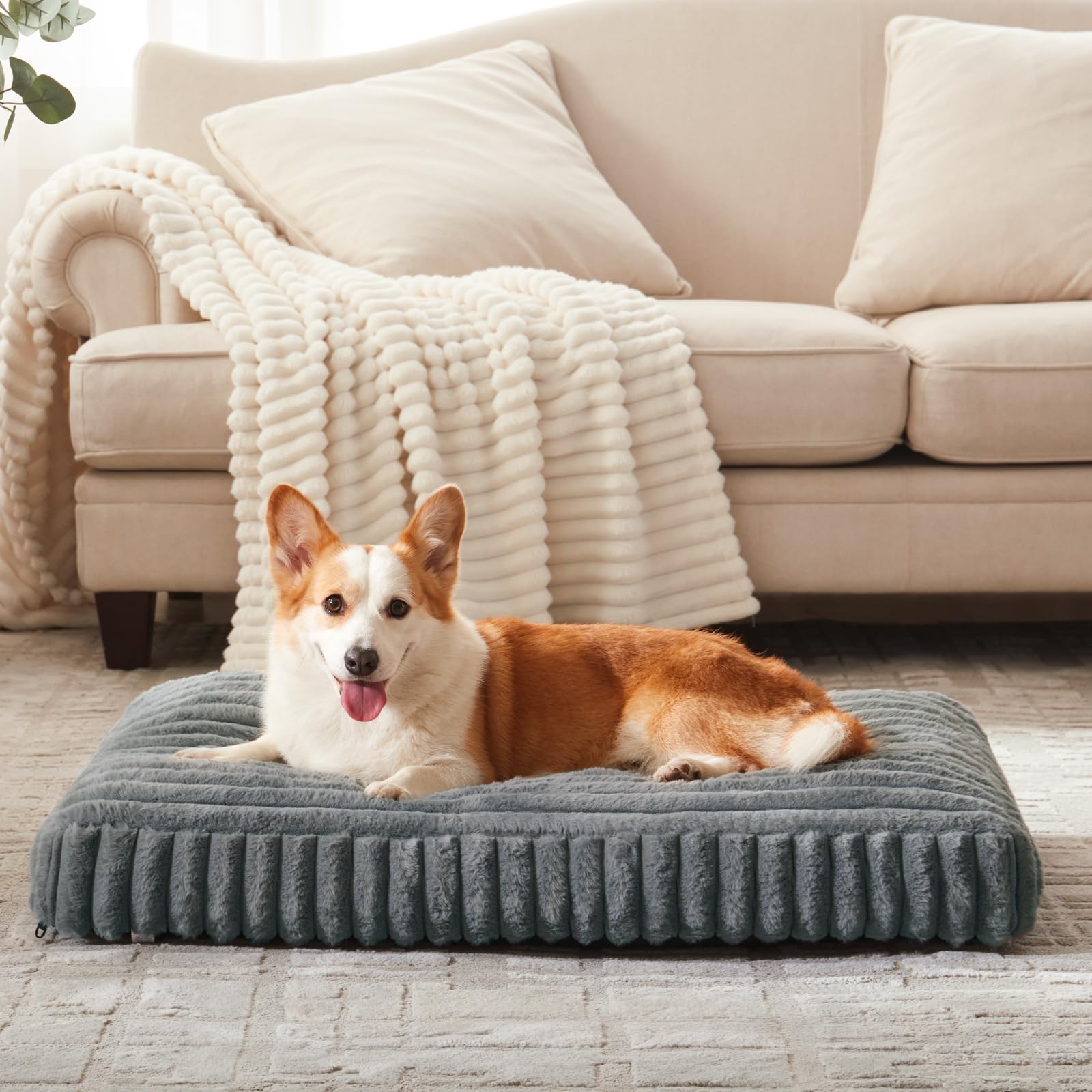 FURTIME cute fluffy design blends with home decor while delivering practical comfort