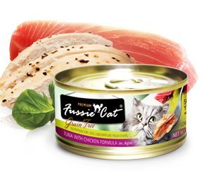 Fussie Cat ingredient label emphasizes grain-free recipe and nutrients