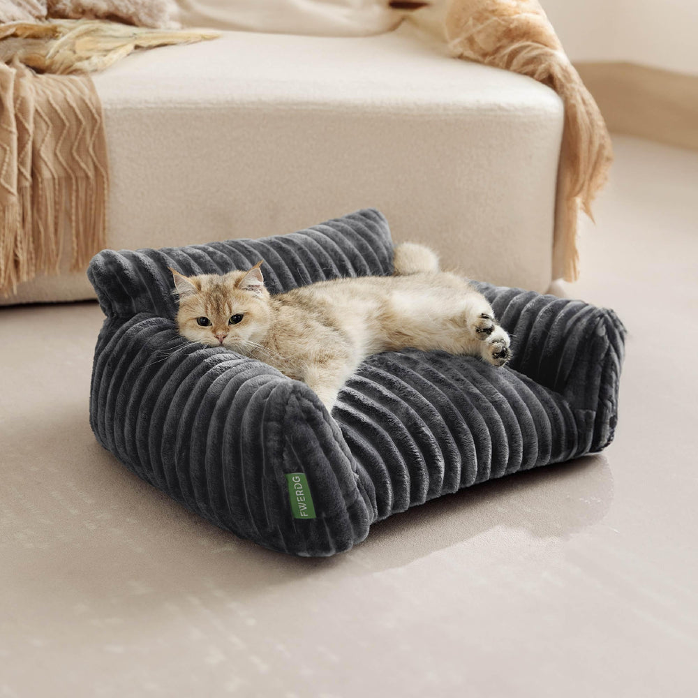 FWERDG Couch Bed shows non-slip bottom for stable placement.