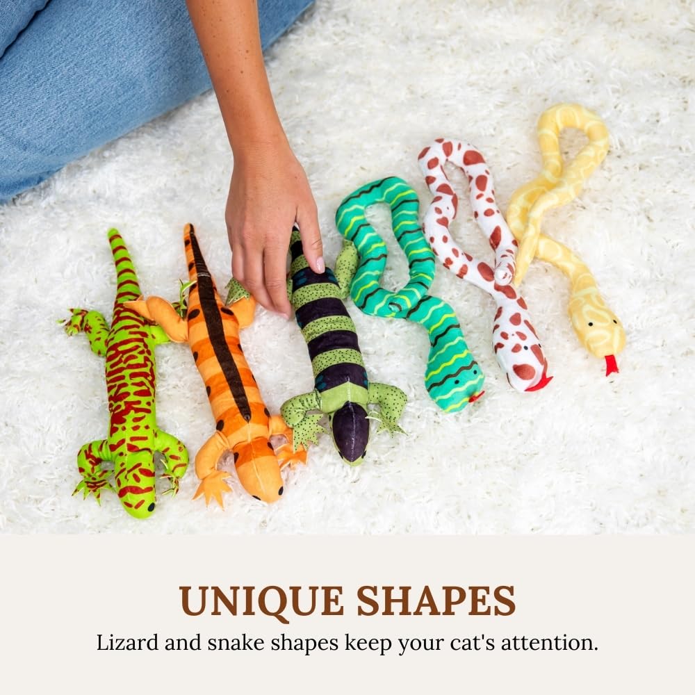 Gadgetsology cat toy lizard textured fabric highlights multi texture play