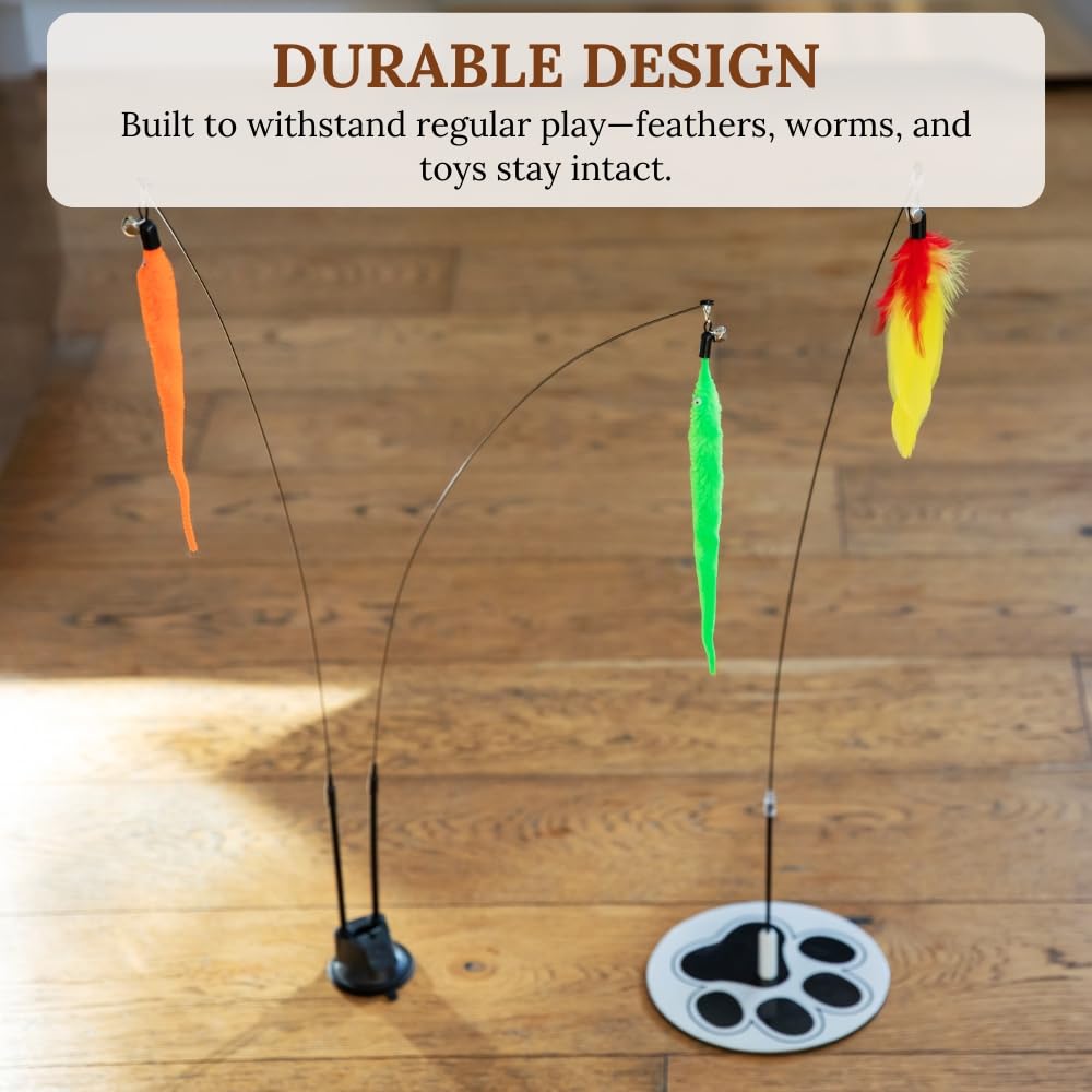 GADGETSOLOGY floor-wand helps busy cats stay mentally engaged
