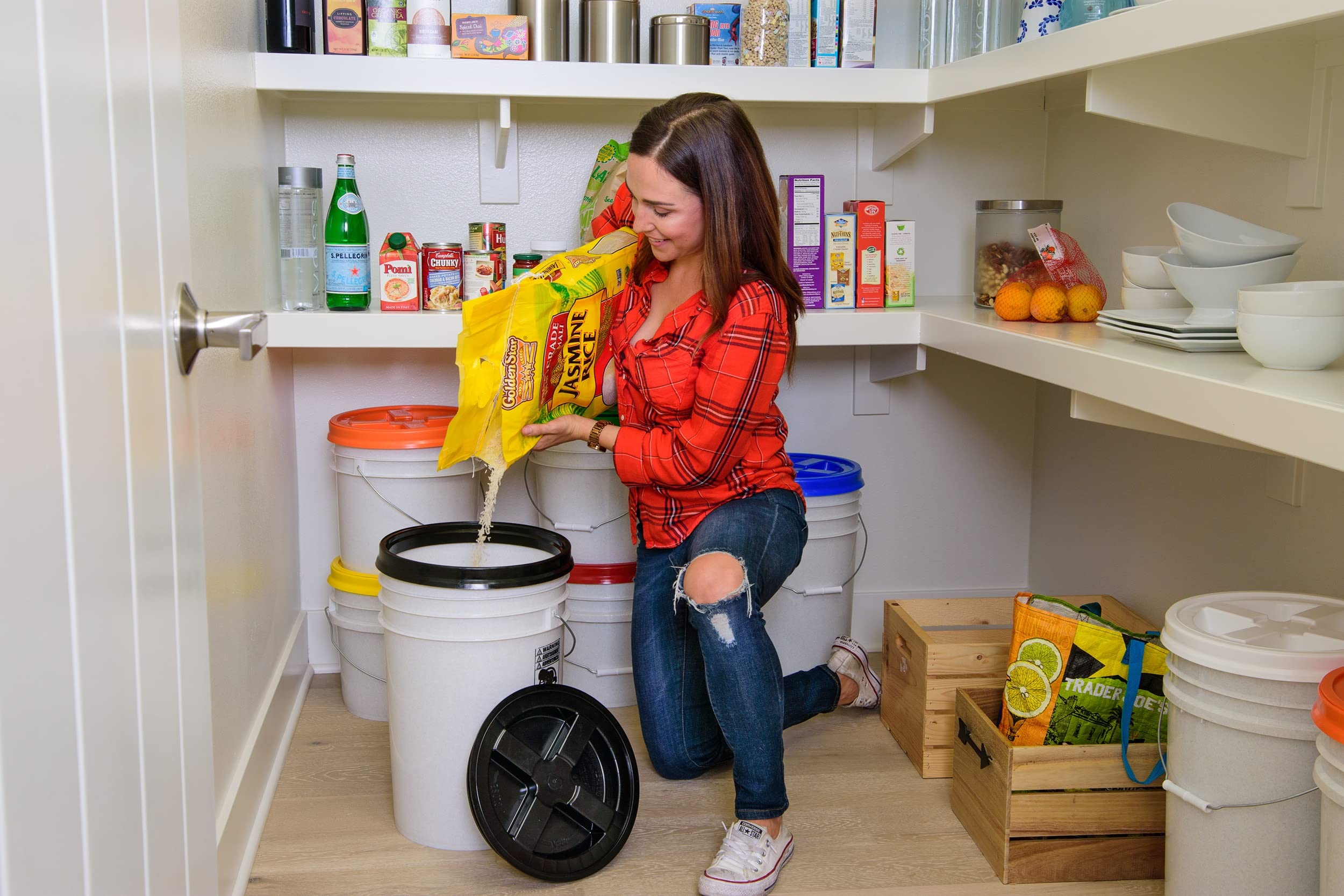 Gamma Seal Lid fits 3-7 gallon buckets for versatile storage