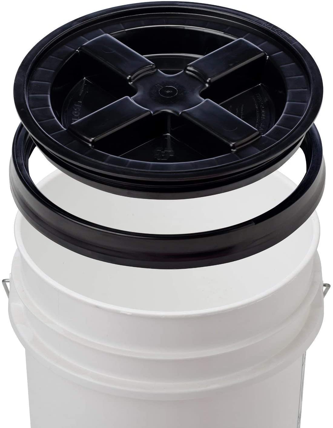 Gamma Seal Lid keeping contents pest-proof and secure