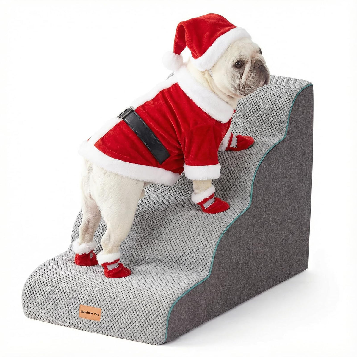 Gardner Pet curved 4-step dog stairs fit for a 19.7 inch bed, aiding gentle climbs.