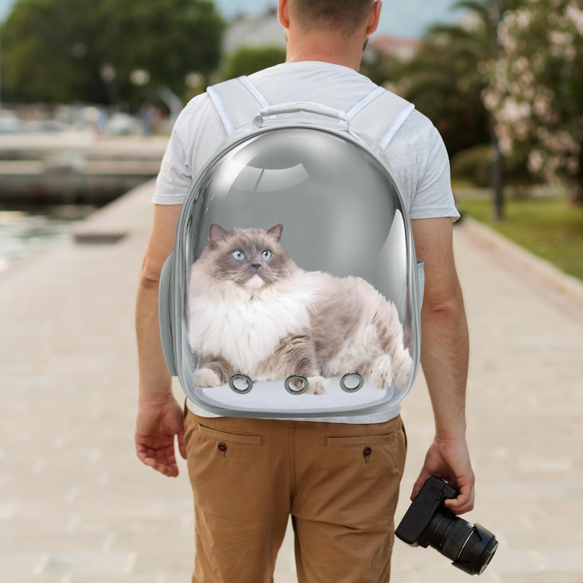 GeerDuo Cat Backpack sturdy top handle for easy carrying.