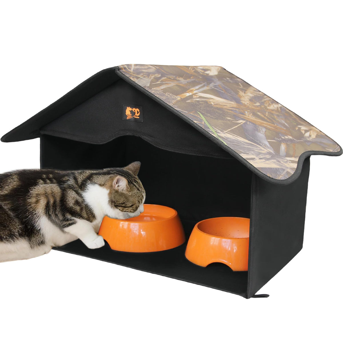 GeerDuo Outdoor Cat House with waterproof roof protects cats during outdoor feeding.