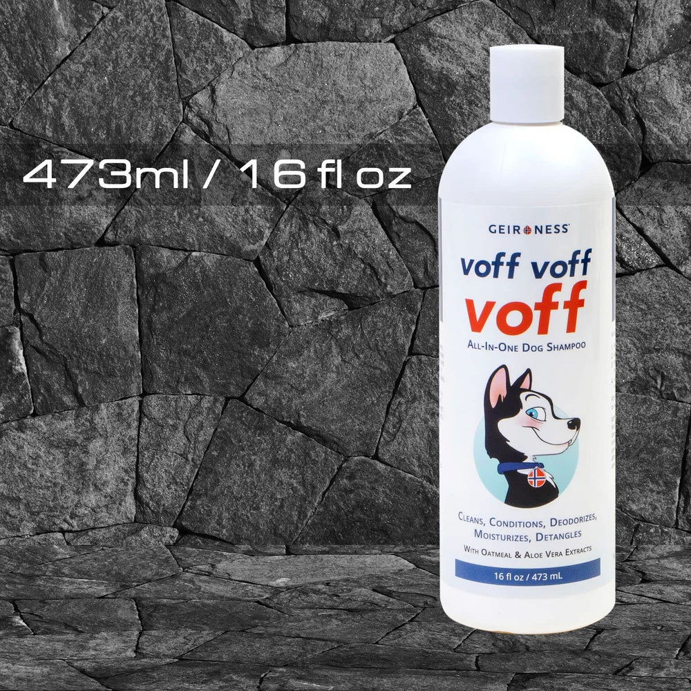 Geir Ness Voff Voff Voff dog enjoys grooming session thanks to moisturizing formula.