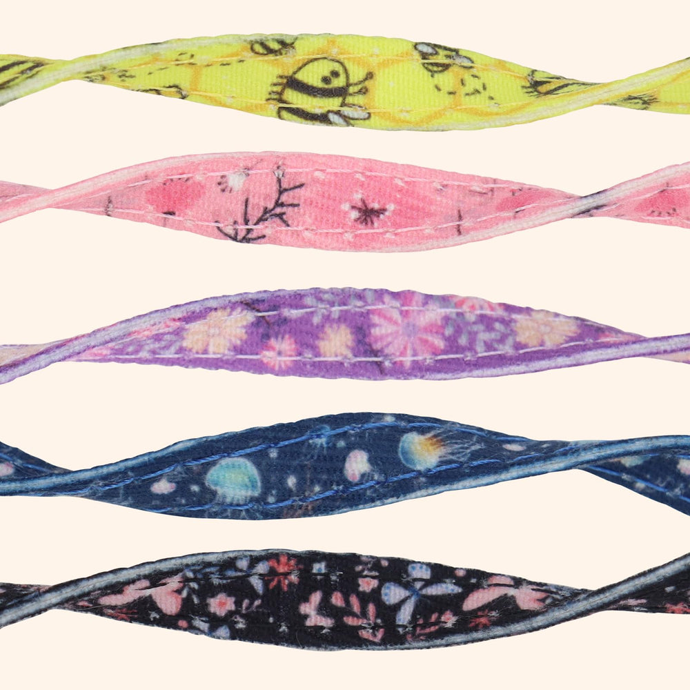 Giecooh cat collar adjustable fit accommodates kittens and adults comfortably.