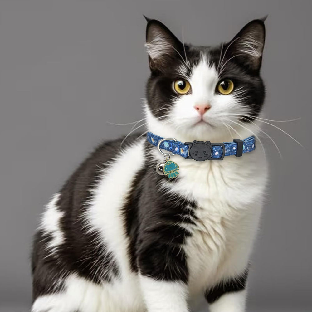 Giecooh cat collar bells closeup helps you locate your cat quickly.