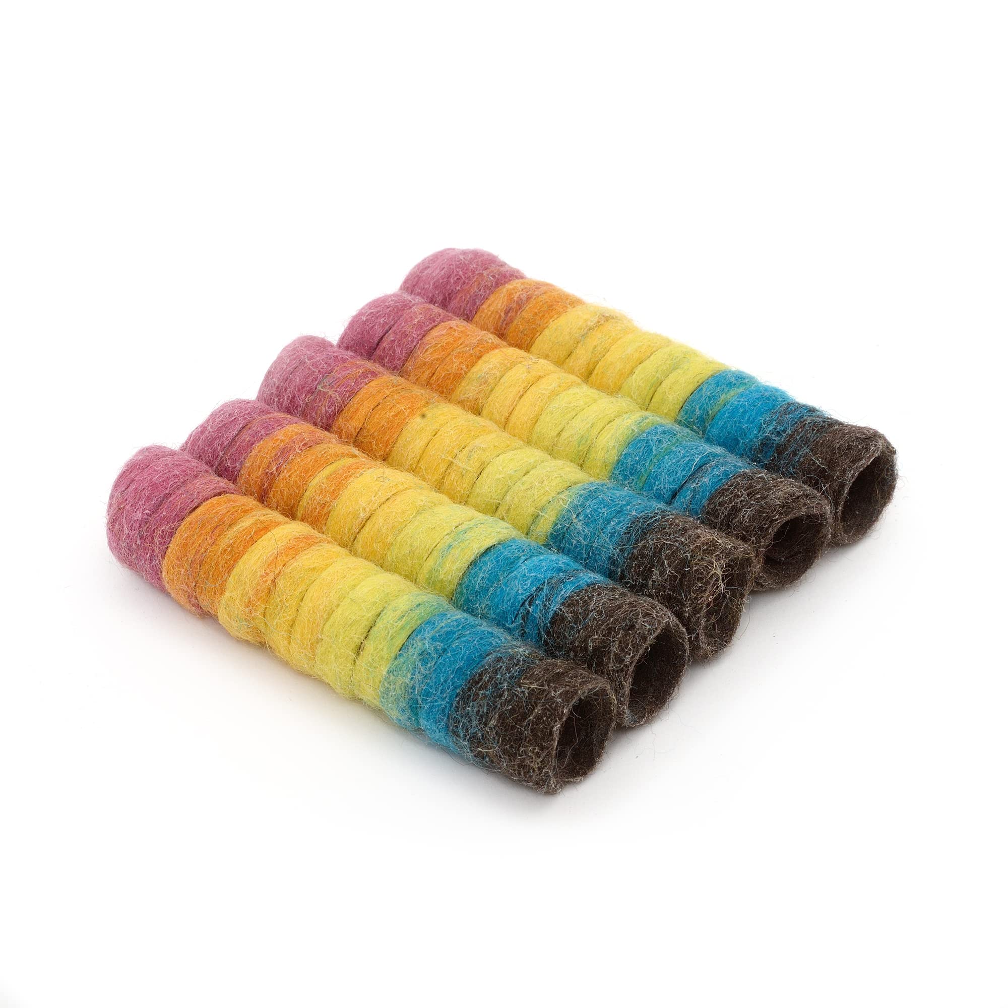 Glaciart One non-AZO dyed wool toy keeps color safe for pets.