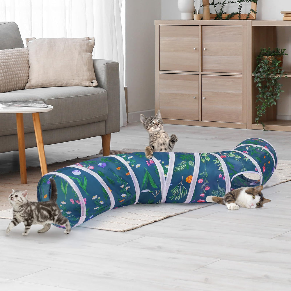 Glittme Cat Tunnel with toy mouse prompts interactive play.