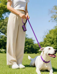 Gobeigo bone-shaped opening minimizes snagging during bag pulls.