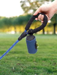 Gobeigo snap-on clip attaches securely to leashes for hands-free use.