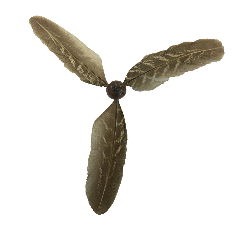 GoCat Da Purr-Peller refill feather spins, sparking hunting-inspired active play.