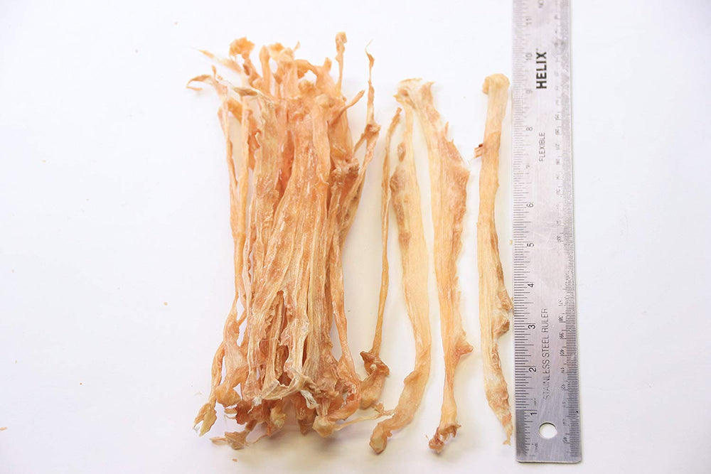 GOGO turkey tendon strips serving plate demonstrates easy portioning for training and sharing.