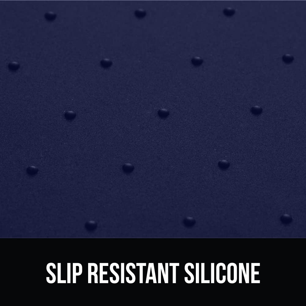 GORILLA GRIP dog and cat food mat with spill-control design