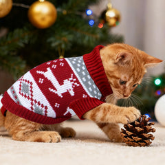 GOYOSWA cat sweater with turtleneck and sleeve design improving wind protection.